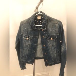 Woman’s Large Crop stretch Jean Jacket